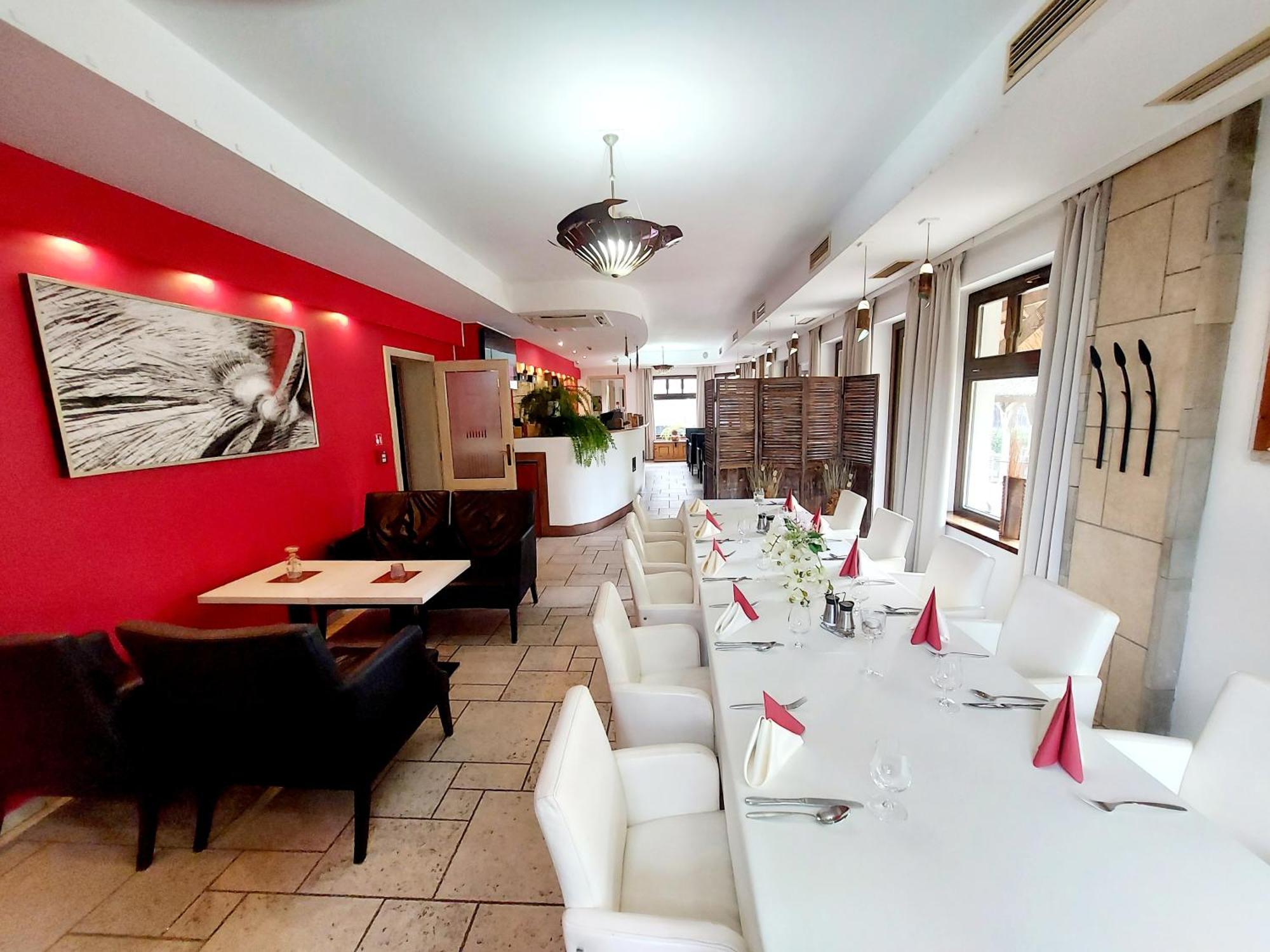 Malá Ida Hotel Slameny Dom & Spa מראה חיצוני תמונה