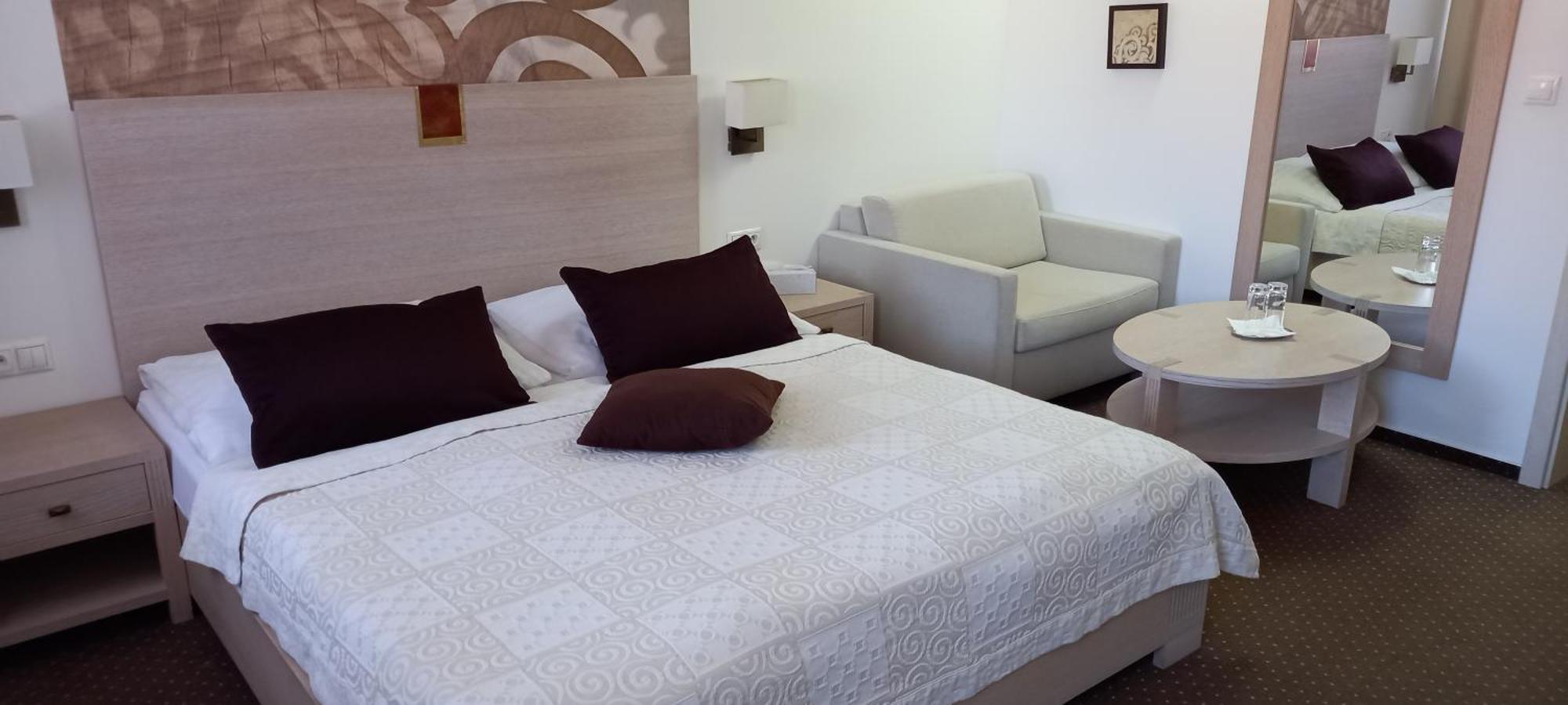 Malá Ida Hotel Slameny Dom & Spa חדר תמונה