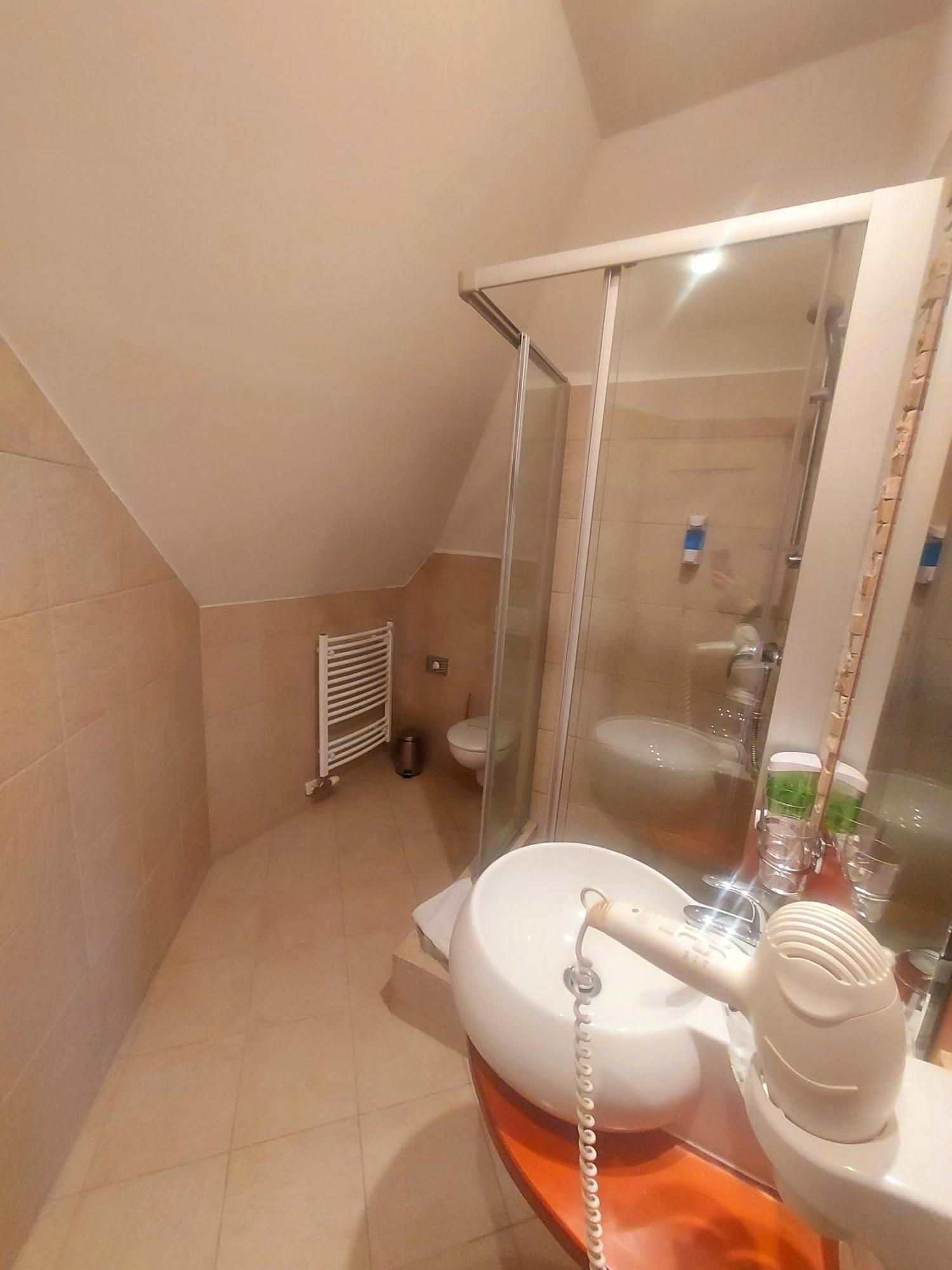 Malá Ida Hotel Slameny Dom & Spa חדר תמונה