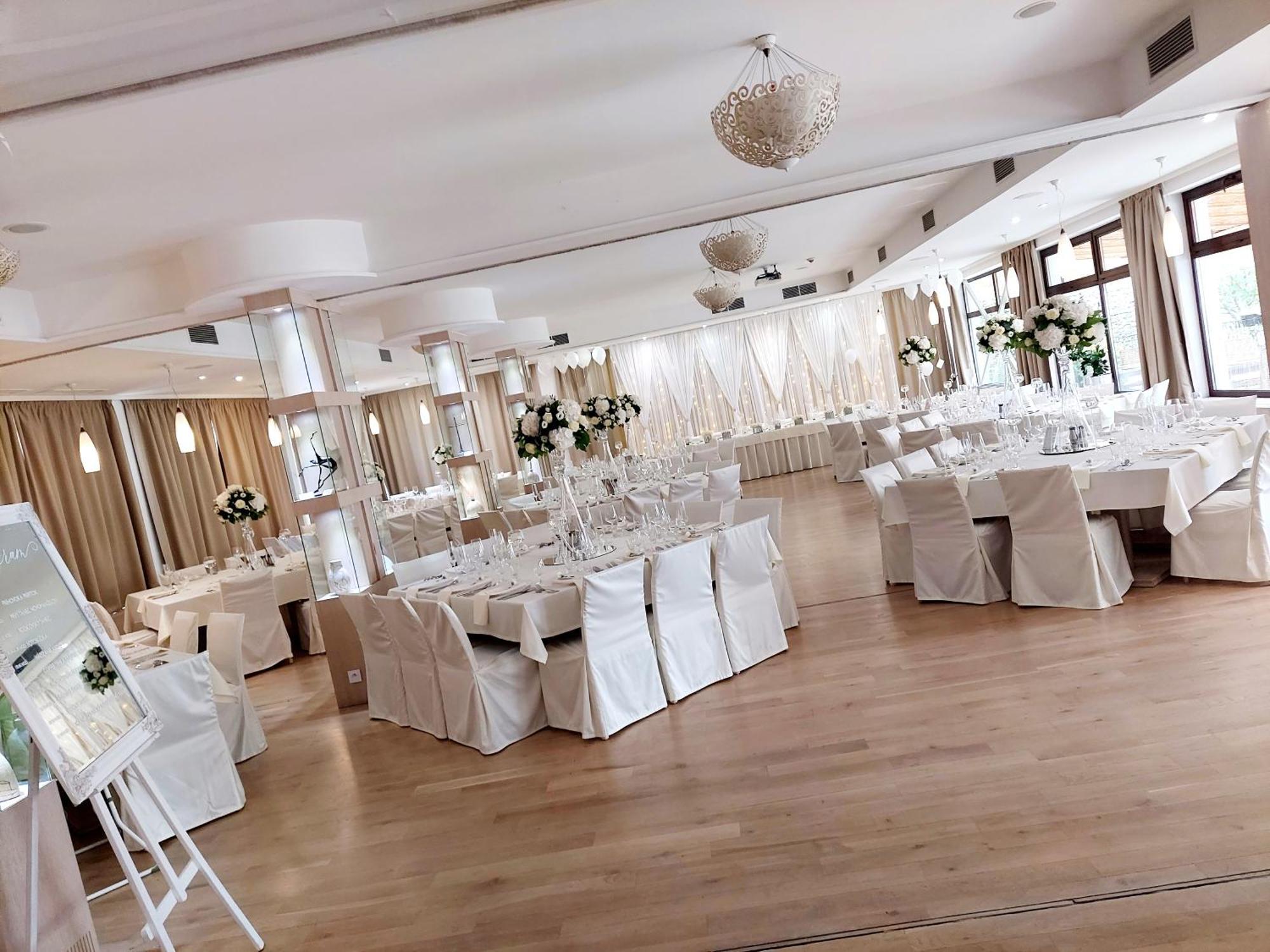 Malá Ida Hotel Slameny Dom & Spa מראה חיצוני תמונה