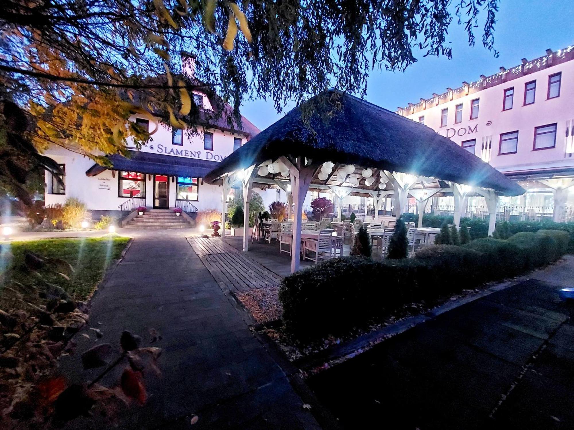 Malá Ida Hotel Slameny Dom & Spa מראה חיצוני תמונה